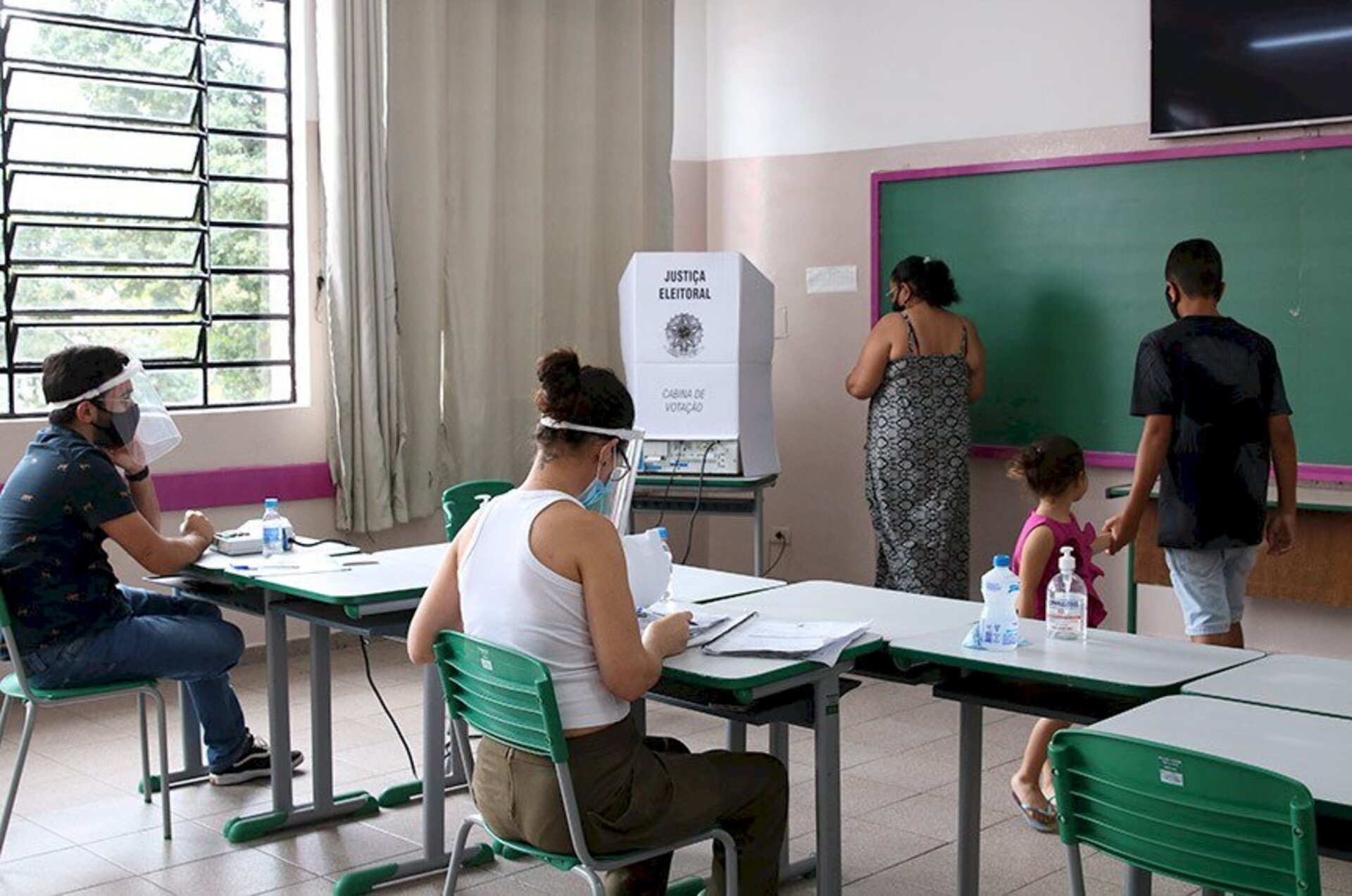 Mais uma vez, a maior parte do eleitorado é composta por mulheres