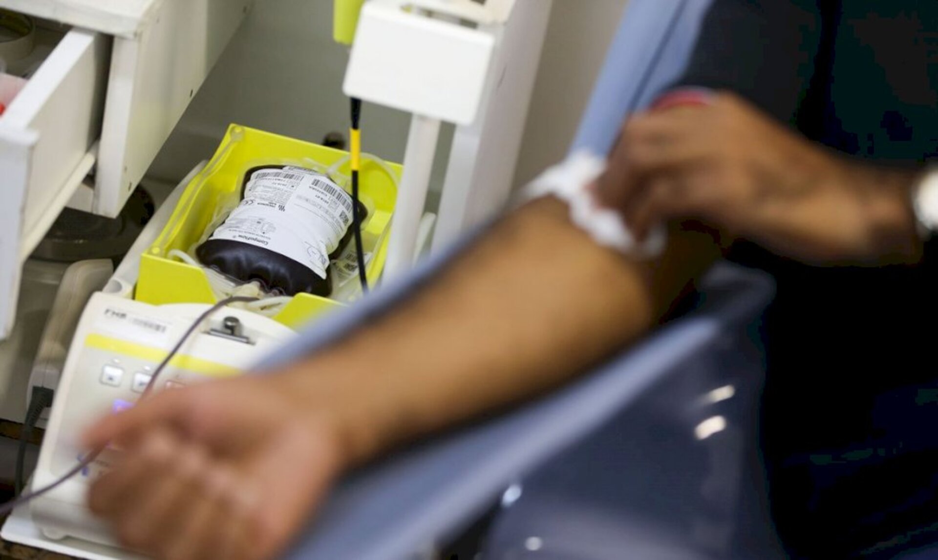 Infectados devem esperar pelo menos 21 dias após início de sintomas