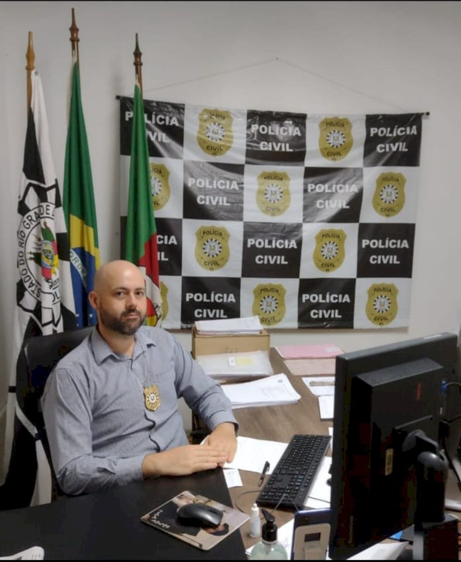 Delegado orienta sobre o uso do WhatsApp
