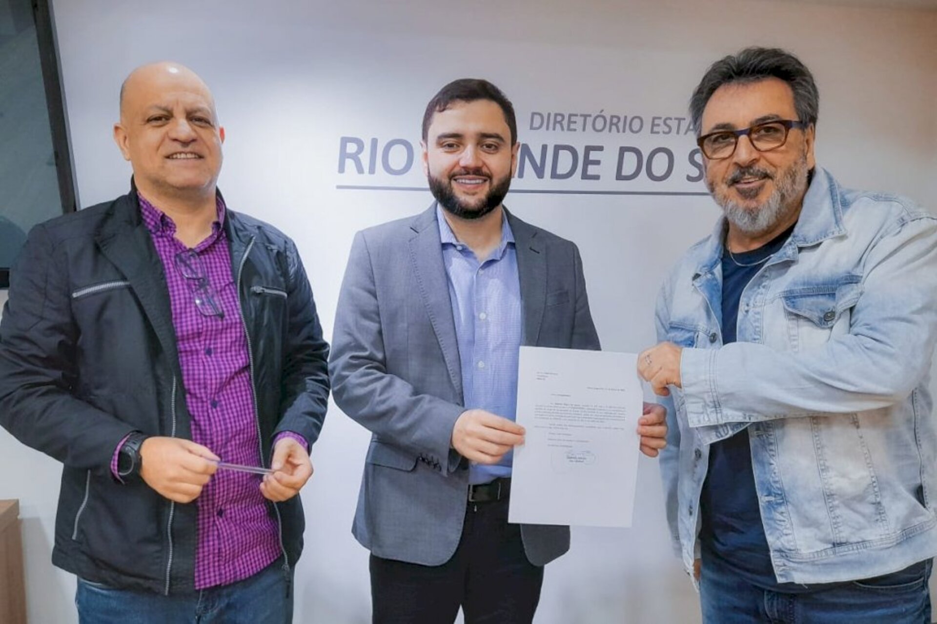 Pré-candidato protocolou o documento no diretório estadual do partido