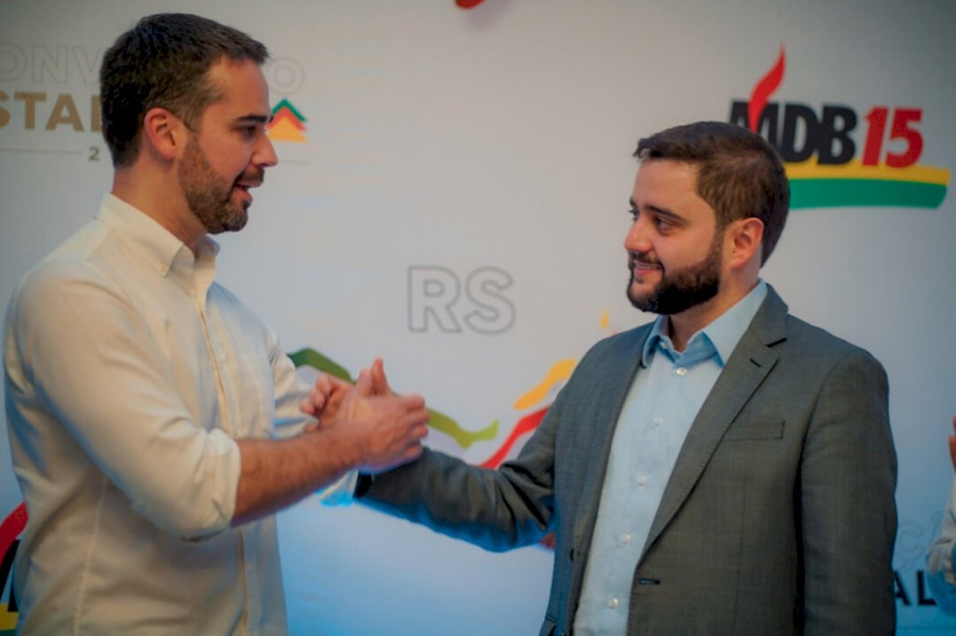 Eduardo Leite tem 37 anos e Gabriel Souza 38