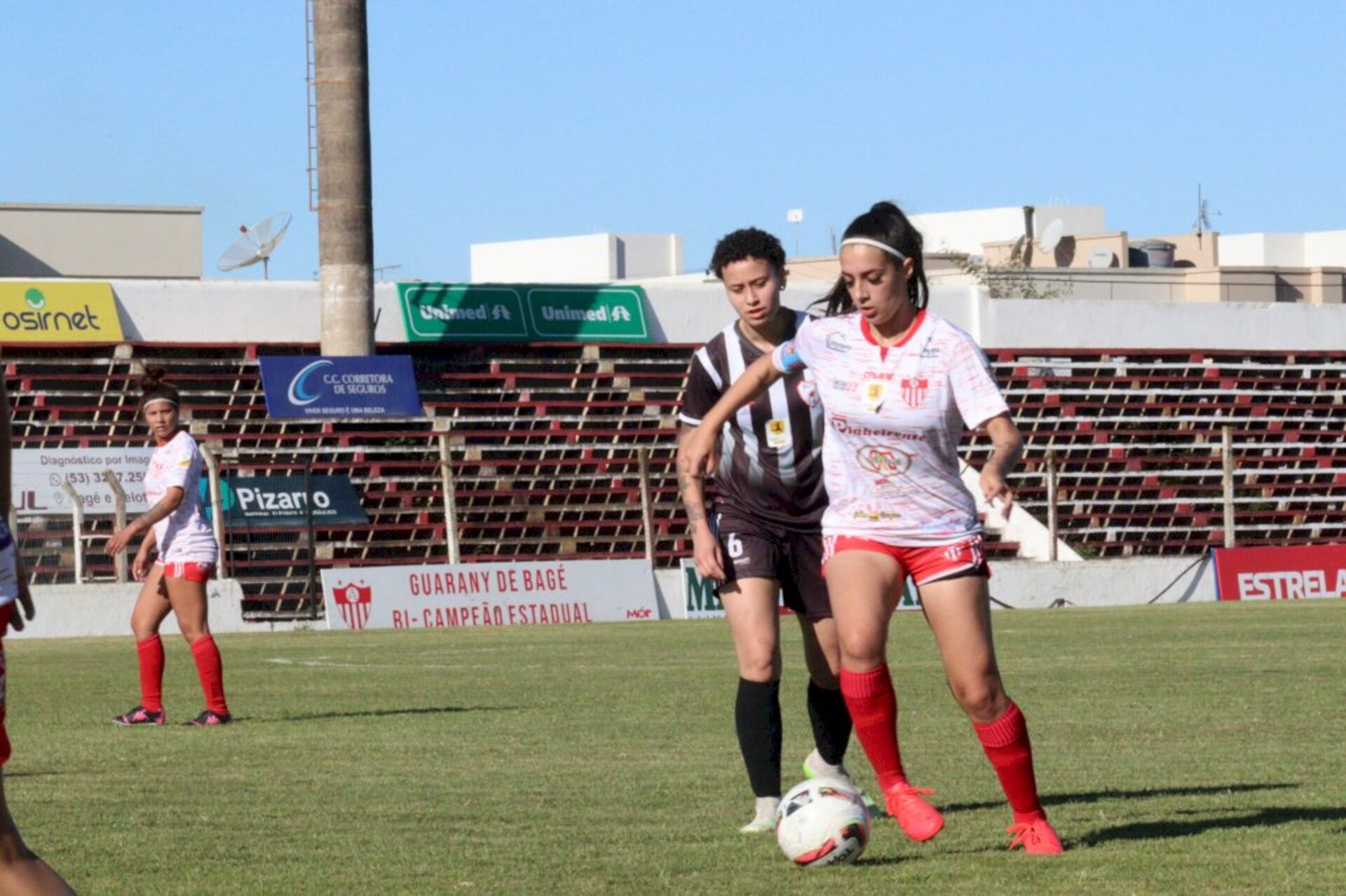 Alvirrubras marcaram um gol na partida