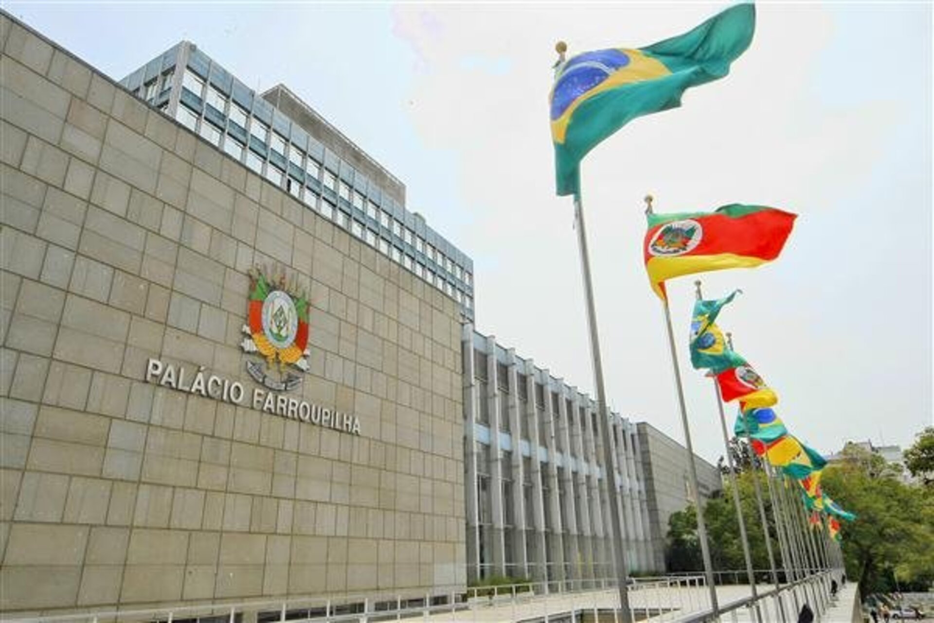 Os nomes que já foram deferidos disputam uma vaga no parlamento gaúcho