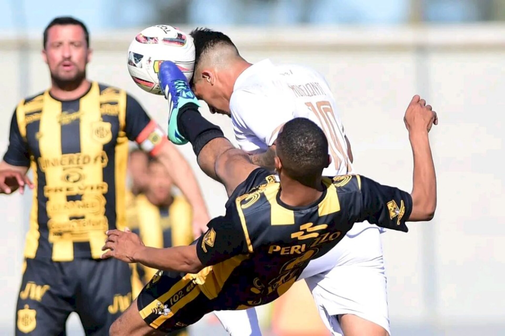 Gol foi marcado no final da partida