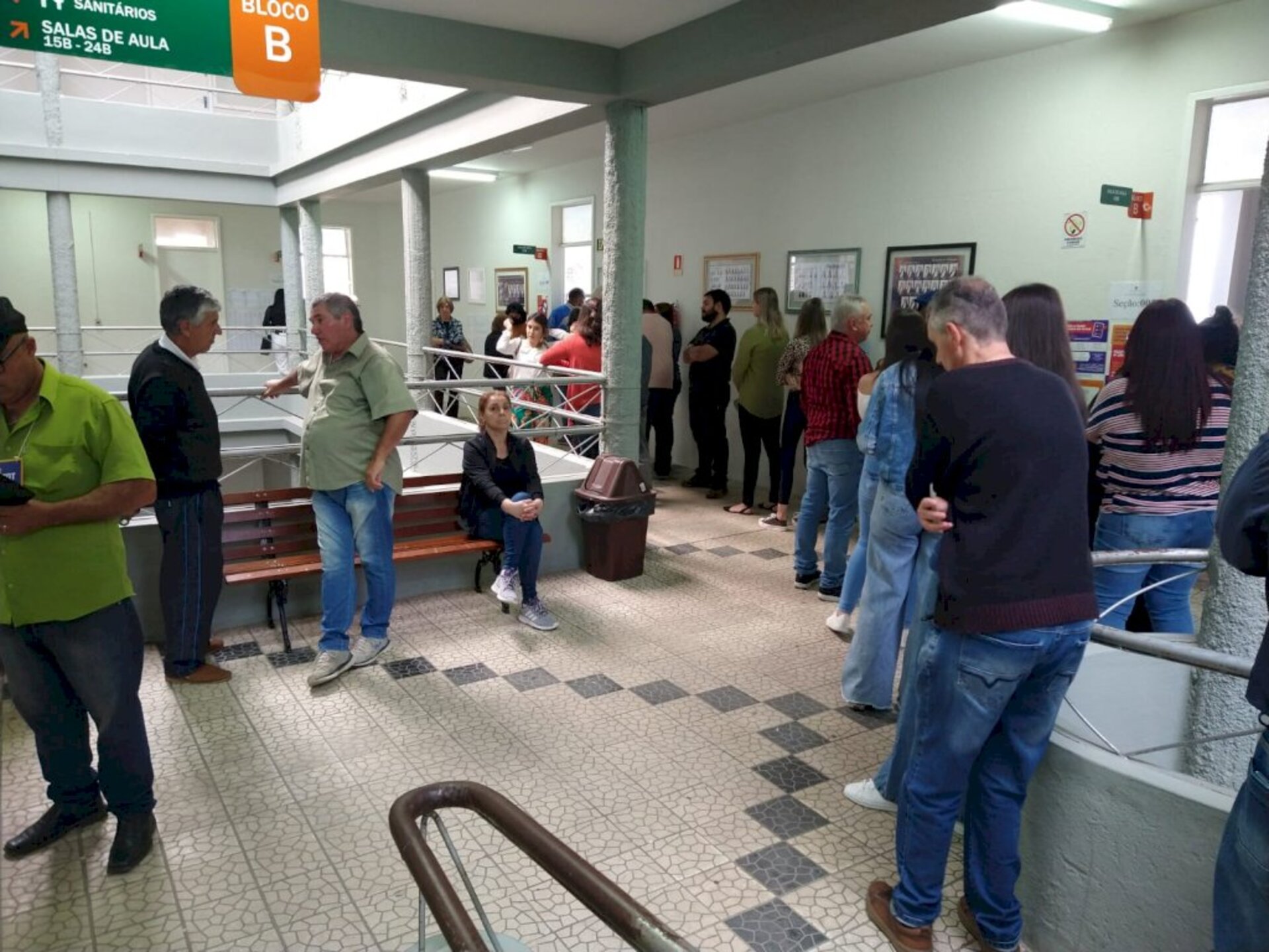 Muita fila na Urcamp