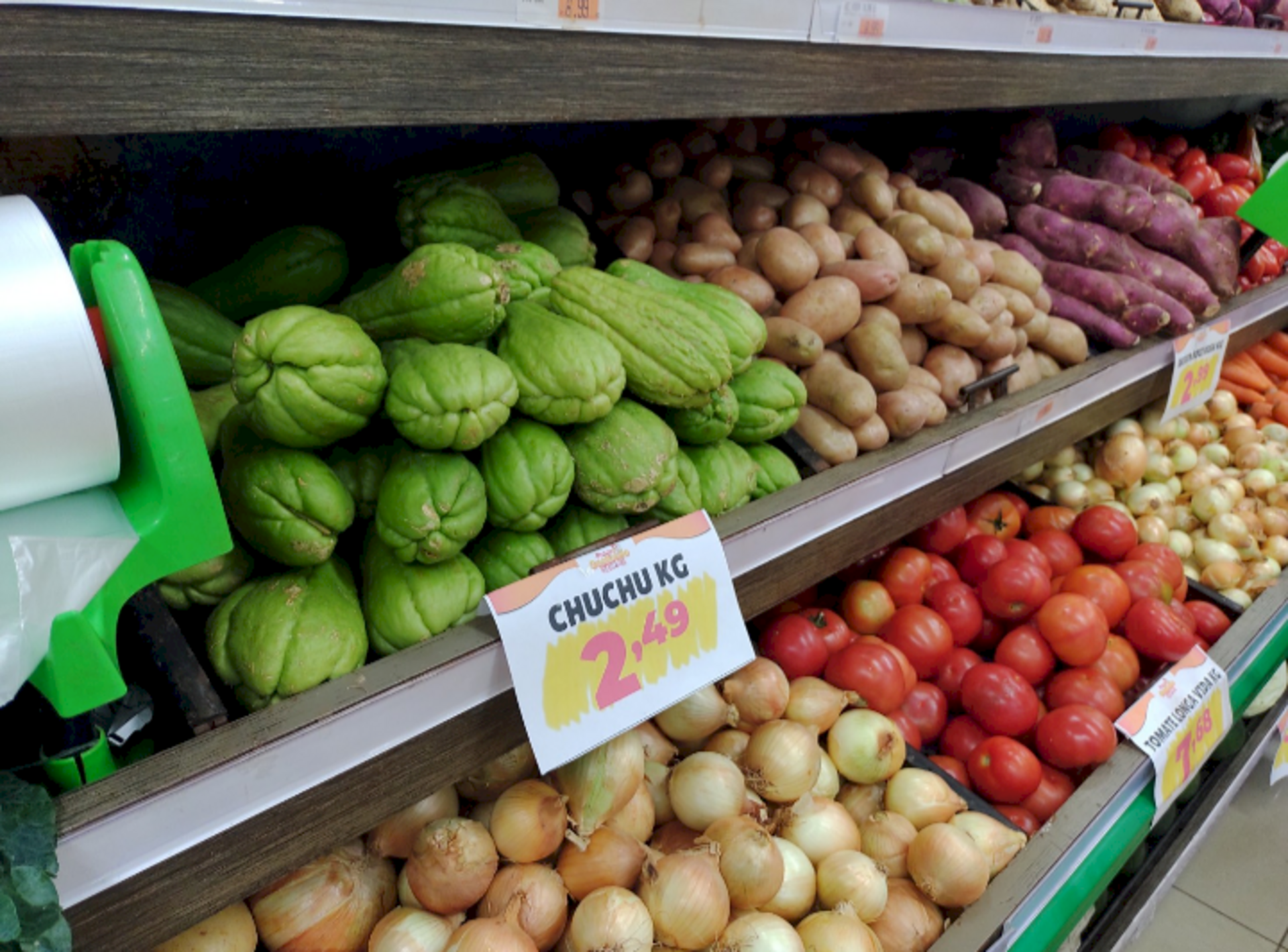 Rede privilegia produtores da região para garantir produtos