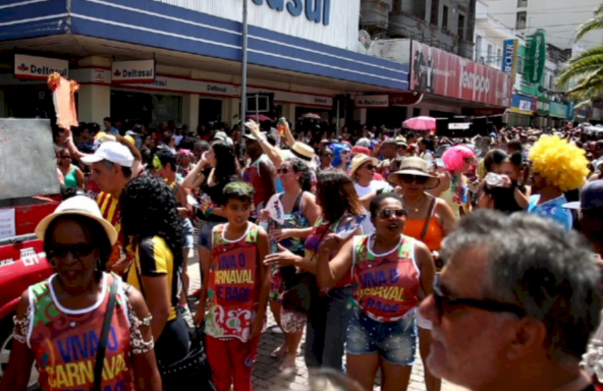 Festa popular de rua se tornou um hiato na cidade