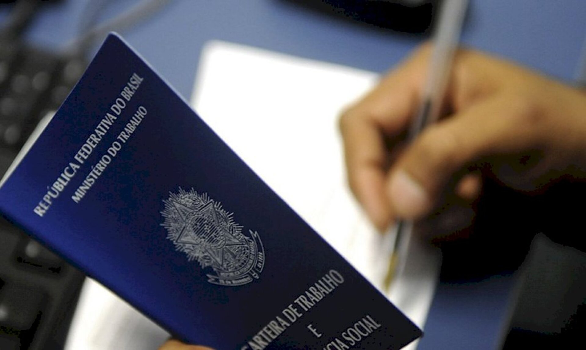 Em dezembro, no eNtanto, saldo ficou negativo em 265 mil vagas