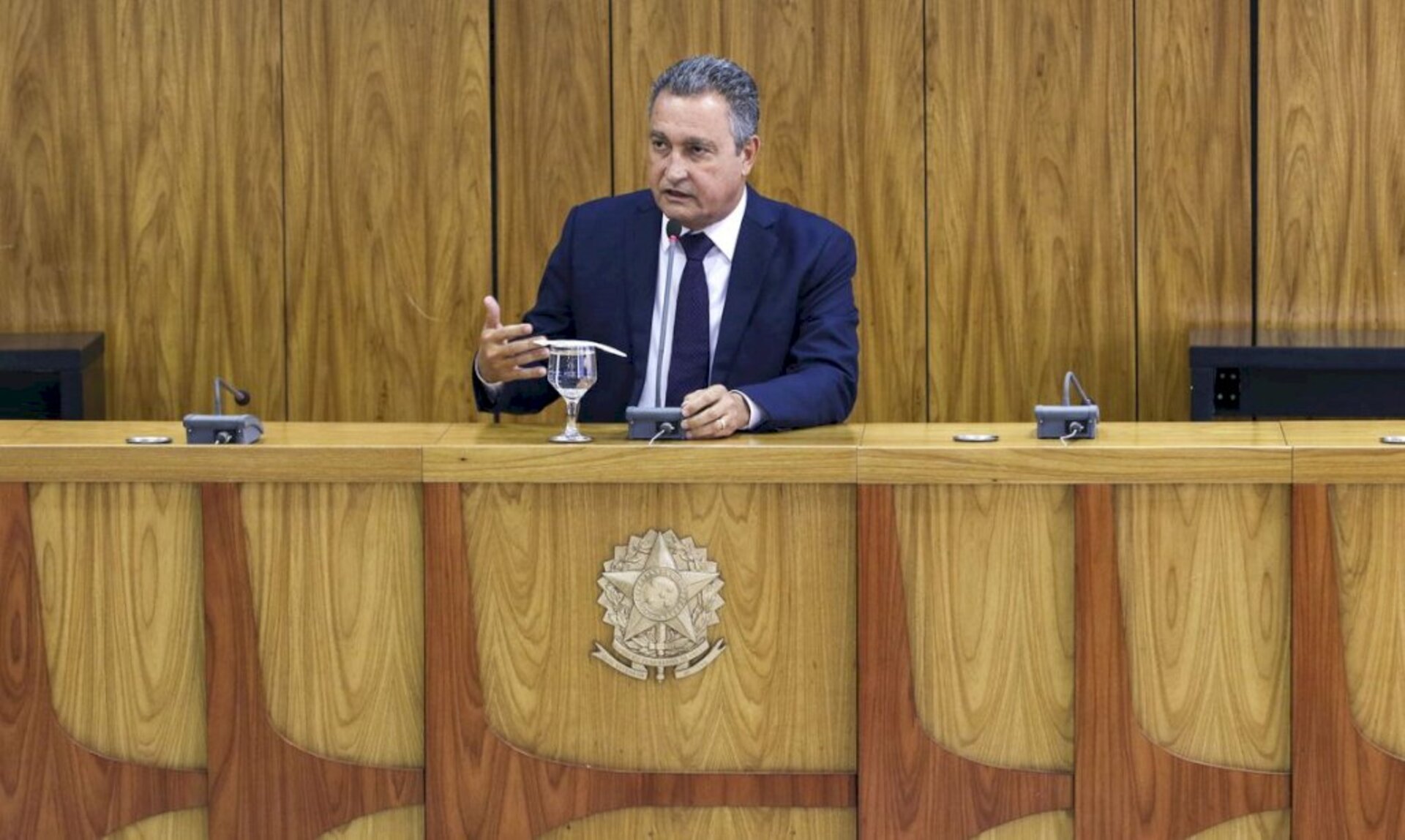 Ministro-chefe da Casa Civil, Rui Costa, concedeu uma entrevista coletiva