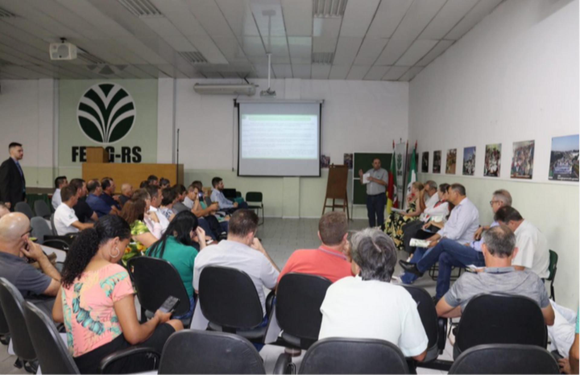 Representantes da Fetag reunidos com parlamentares federais