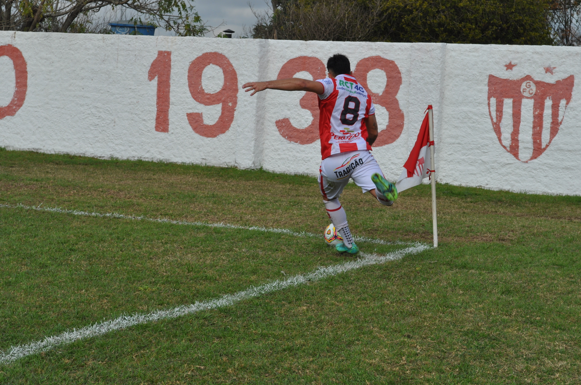 Partida será no domingo