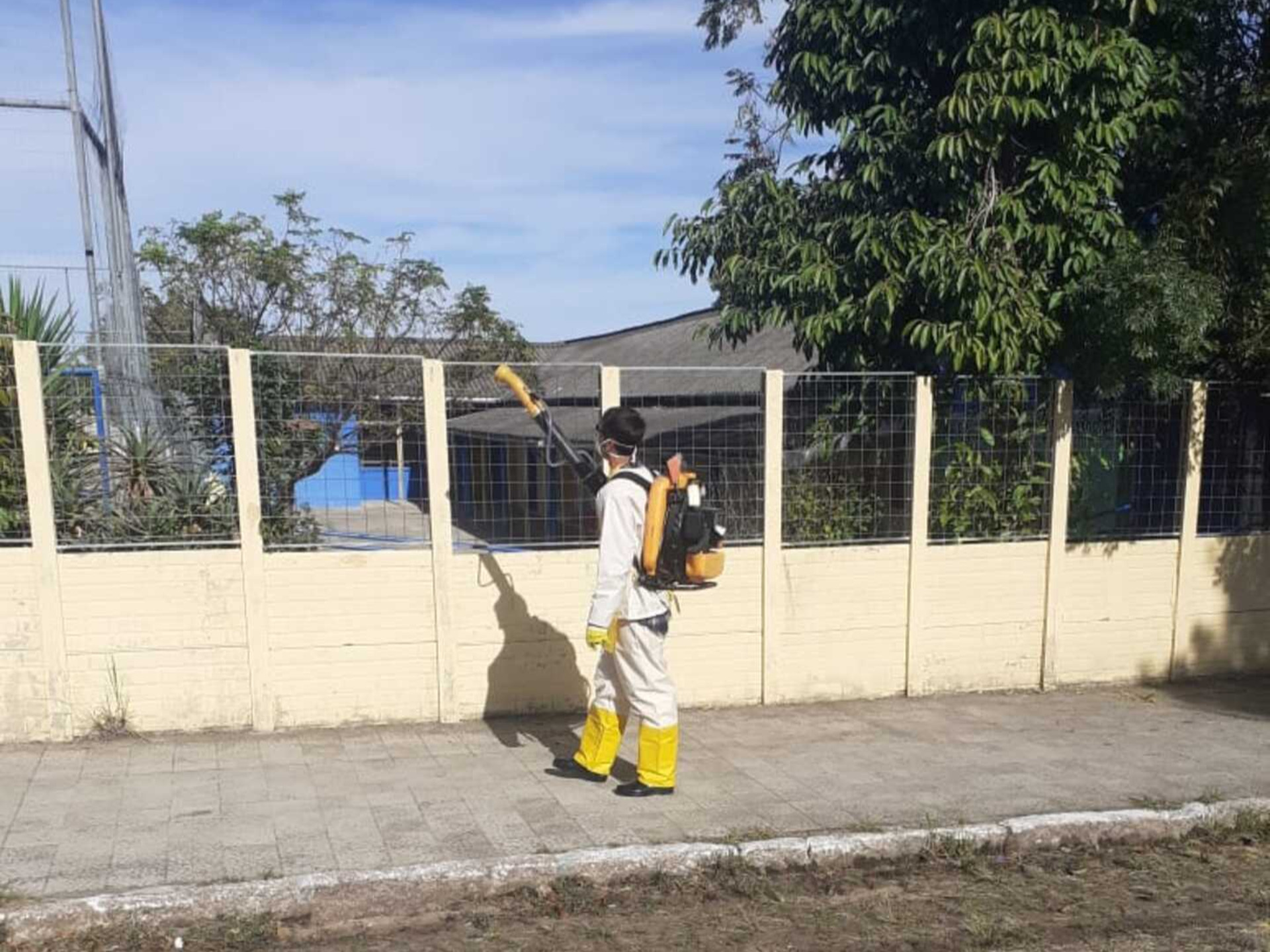 Aplicação do fumacê é feita em raio de 300 metros