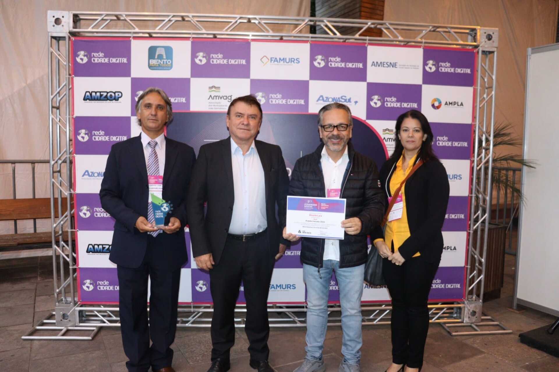 Geraldo Gomes e Bayard Paschoa Pereira receberam as premiações