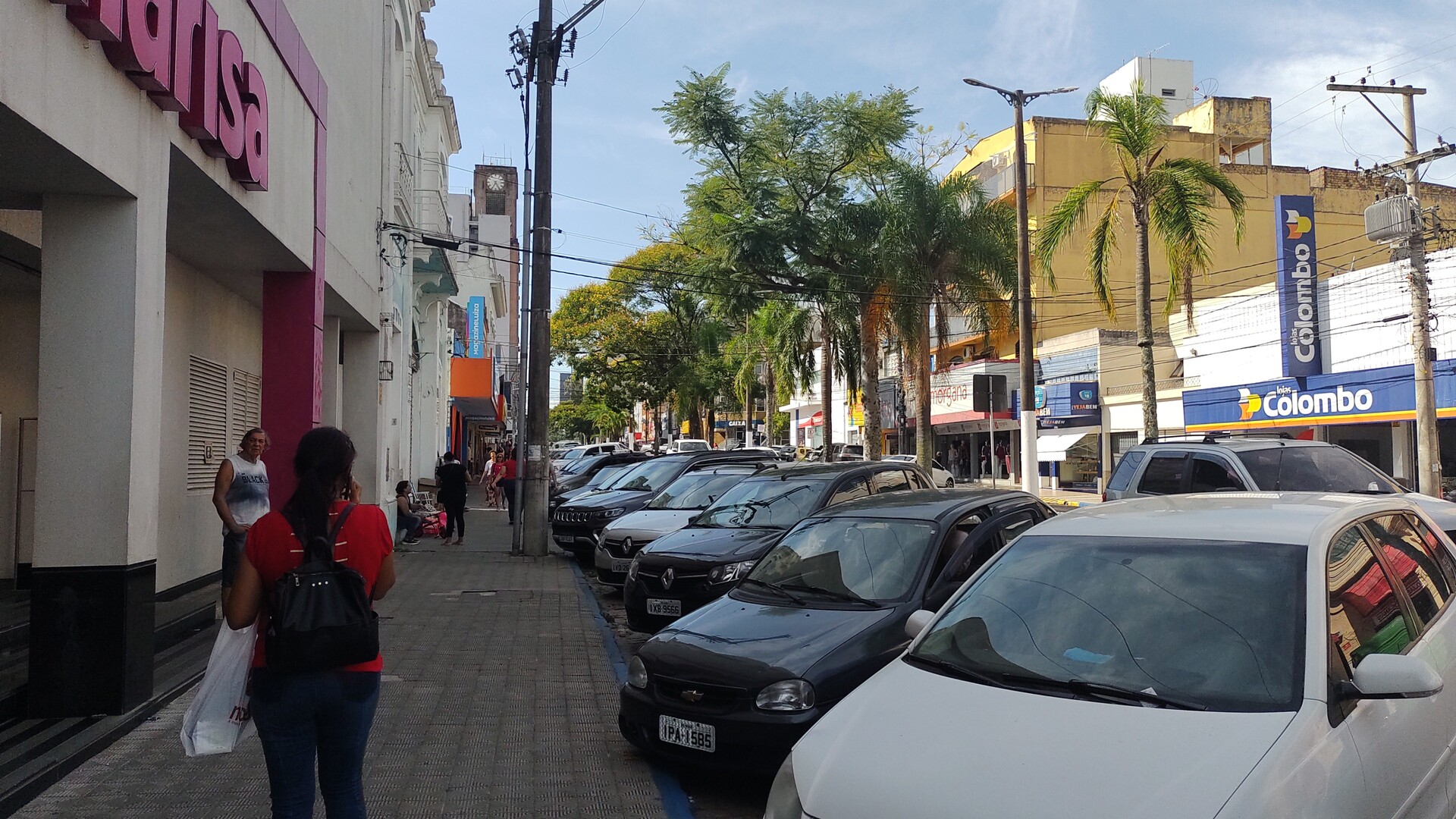 Mais de 1,2 mil perderam o crédito em abril