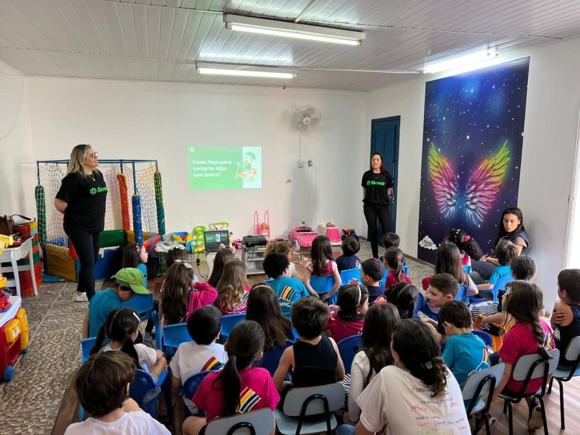 Crianças e adolescentes fazem parte do público