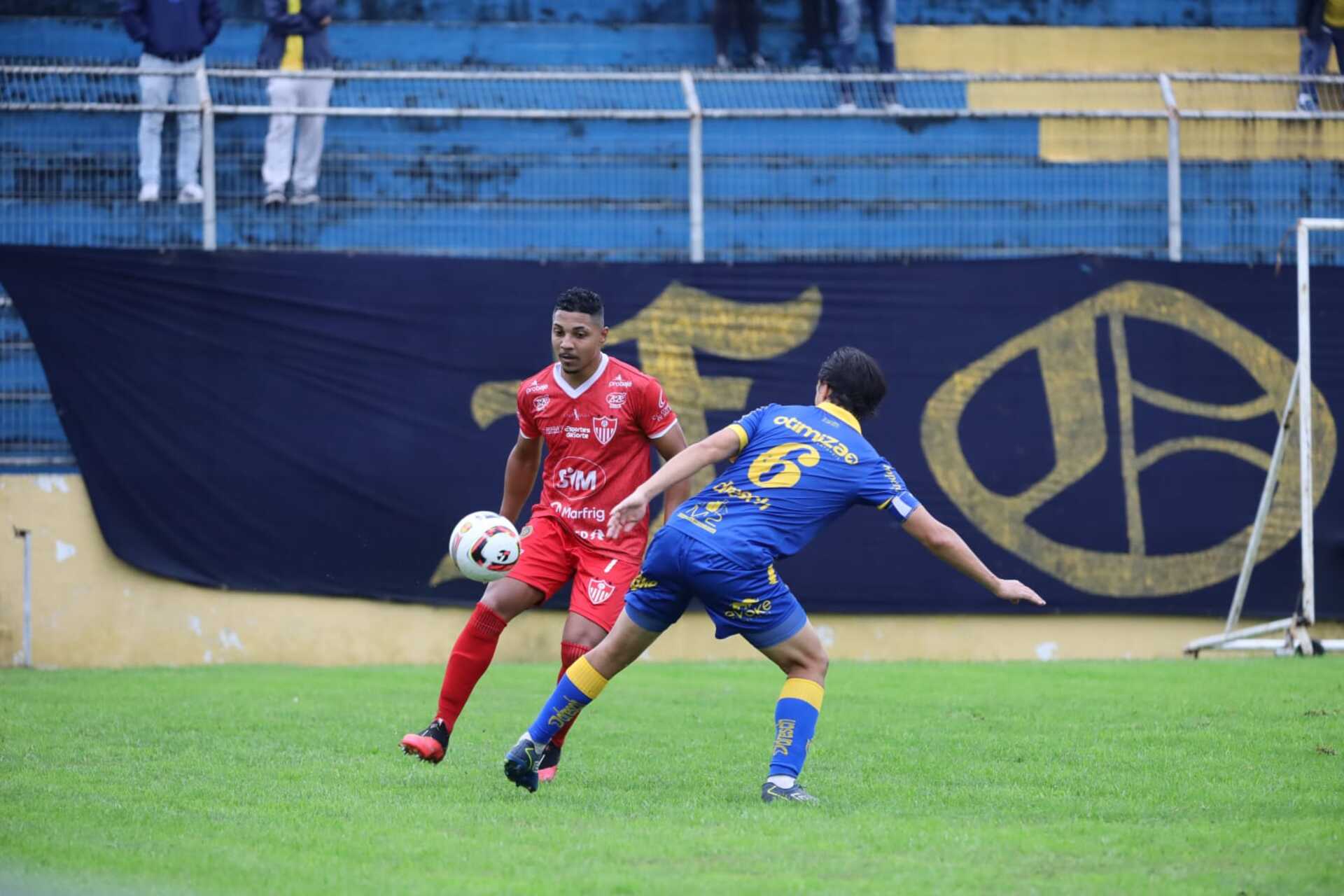 Derrota para o Pelotas coloca alvirrubro em alerta
