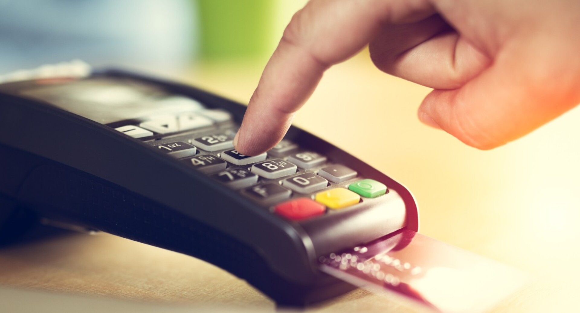 Crédito é contratado pelo consumidor quando paga menos que o total da fatura