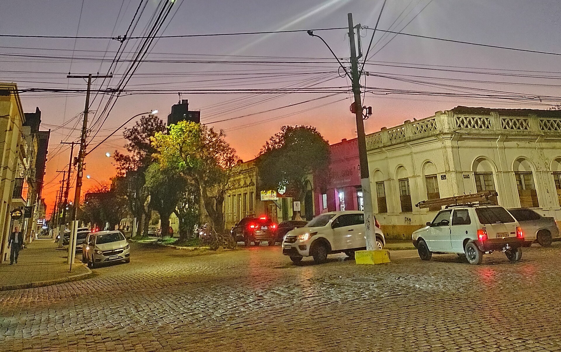 OAB Barro Preto - Frente fria avança e derruba temperaturas