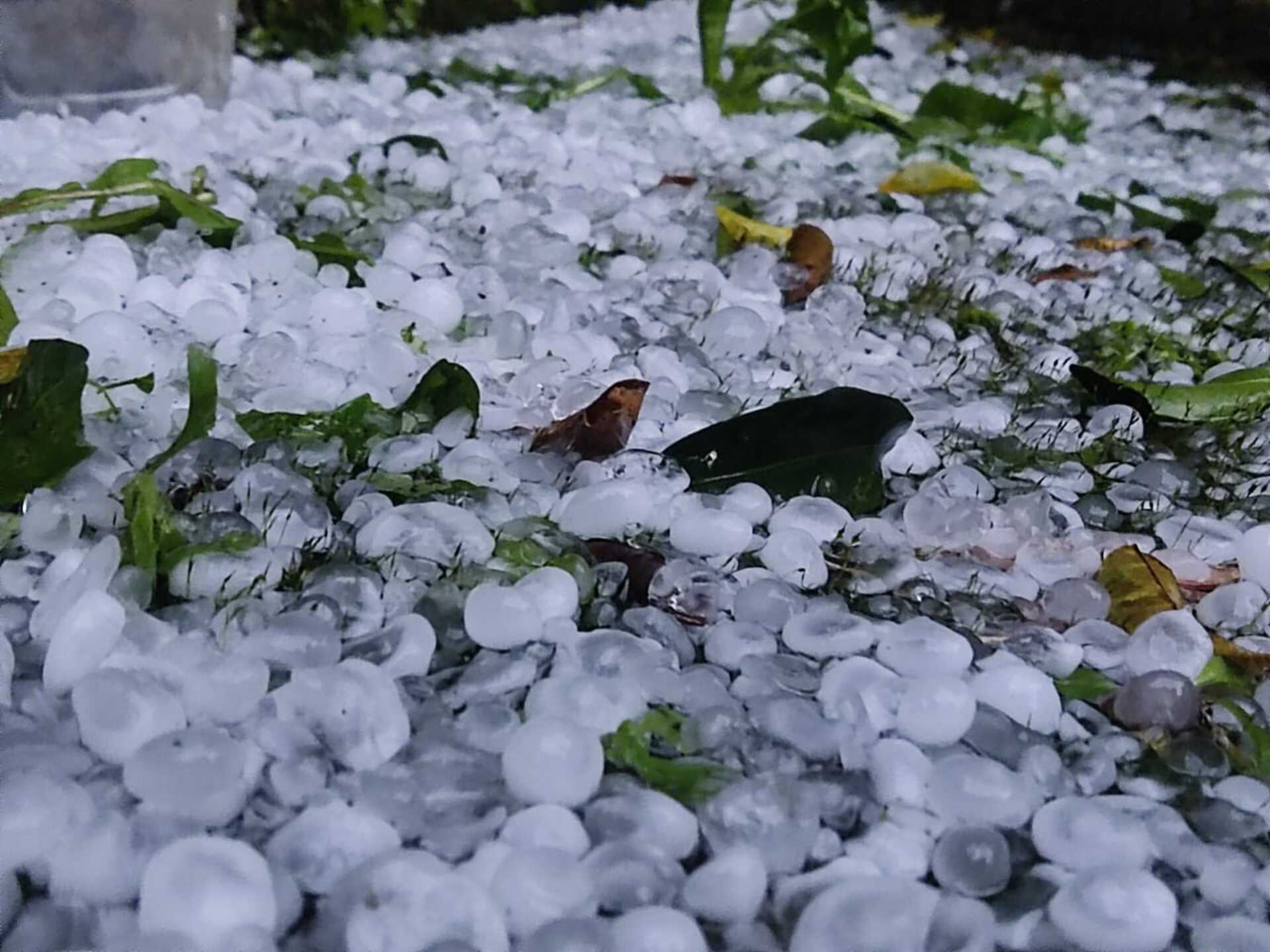 OAB Barro Preto - Queda de granizo assusta os bageenses