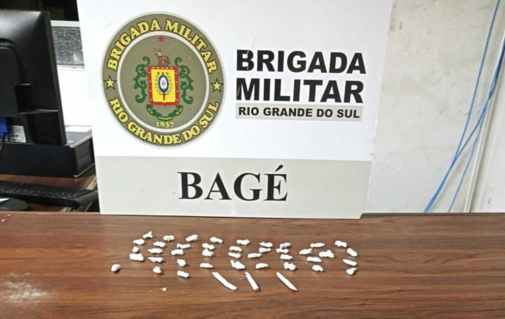 OAB Barro Preto - Brigada prende traficante da Praça da Estação