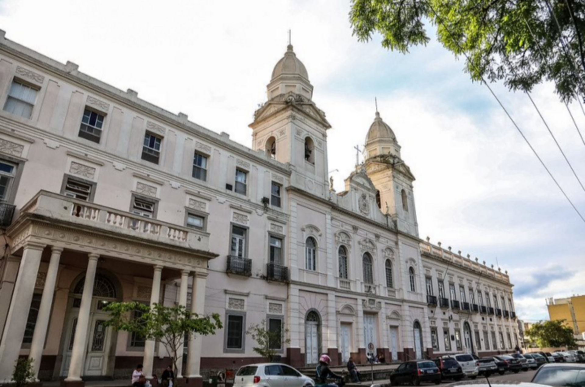 Santa Casa de Misericórdia é um dos hospitais que mais recebe bageenses