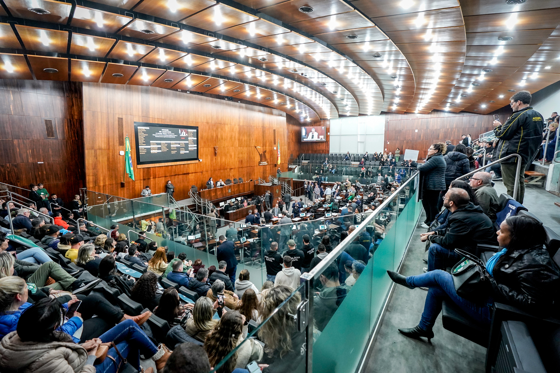 OAB Barro Preto - Assembleia aprova reajustes e mudanças em carreiras do funcionalismo