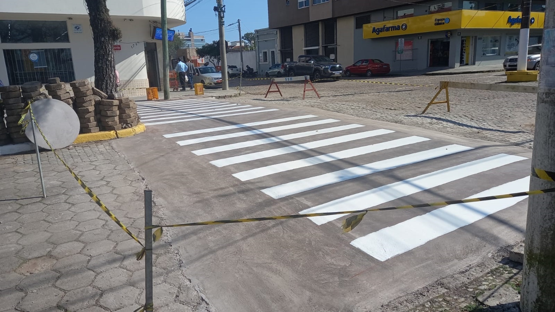 Nesta quarta-feira, a Avenida Tupy Silveira recebeu uma passarela elevada