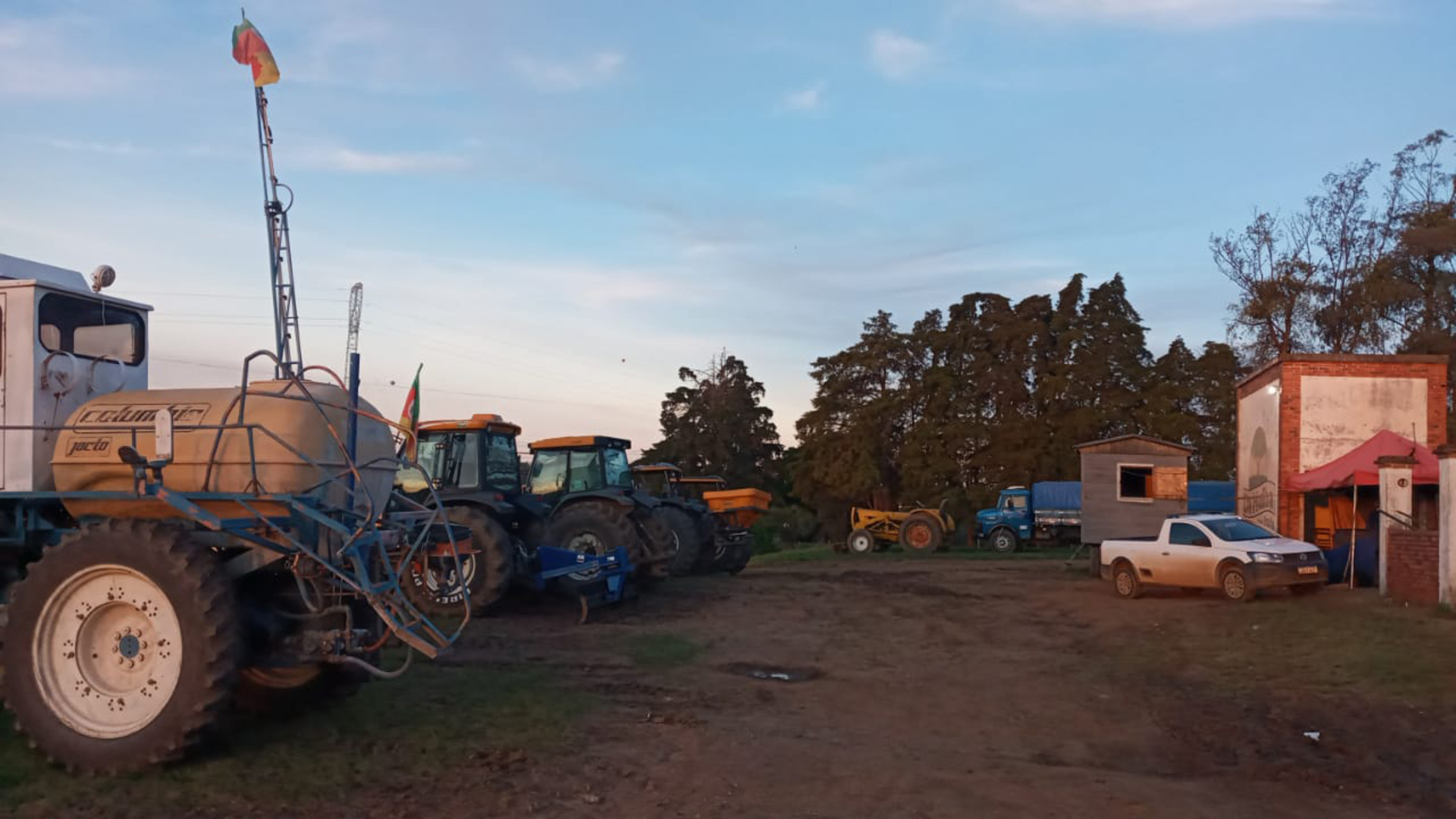 Trabalhadores não descartam manifestações na segunda
