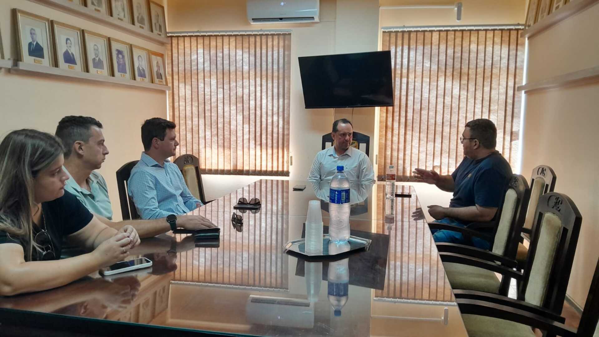 Encontro ocorreu com o DNIT