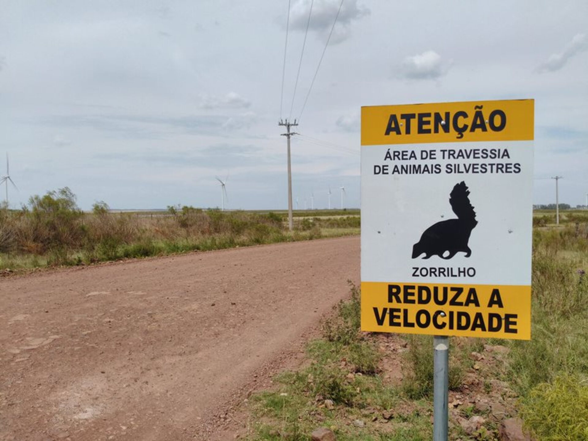 Vias dão acesso para complexo eólico