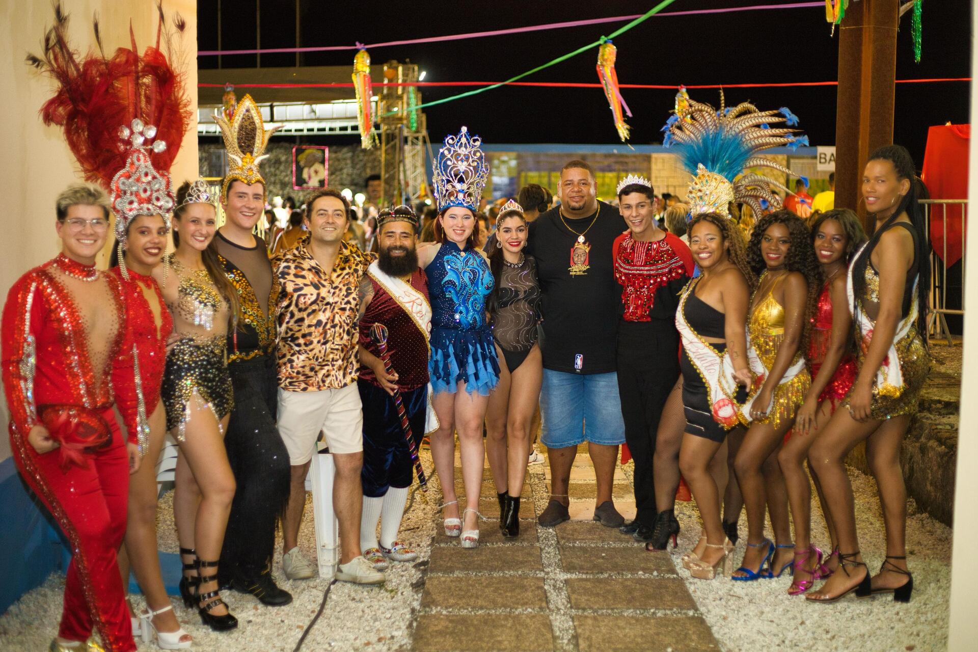 União das cortes do carnaval de Melo e Bagé
