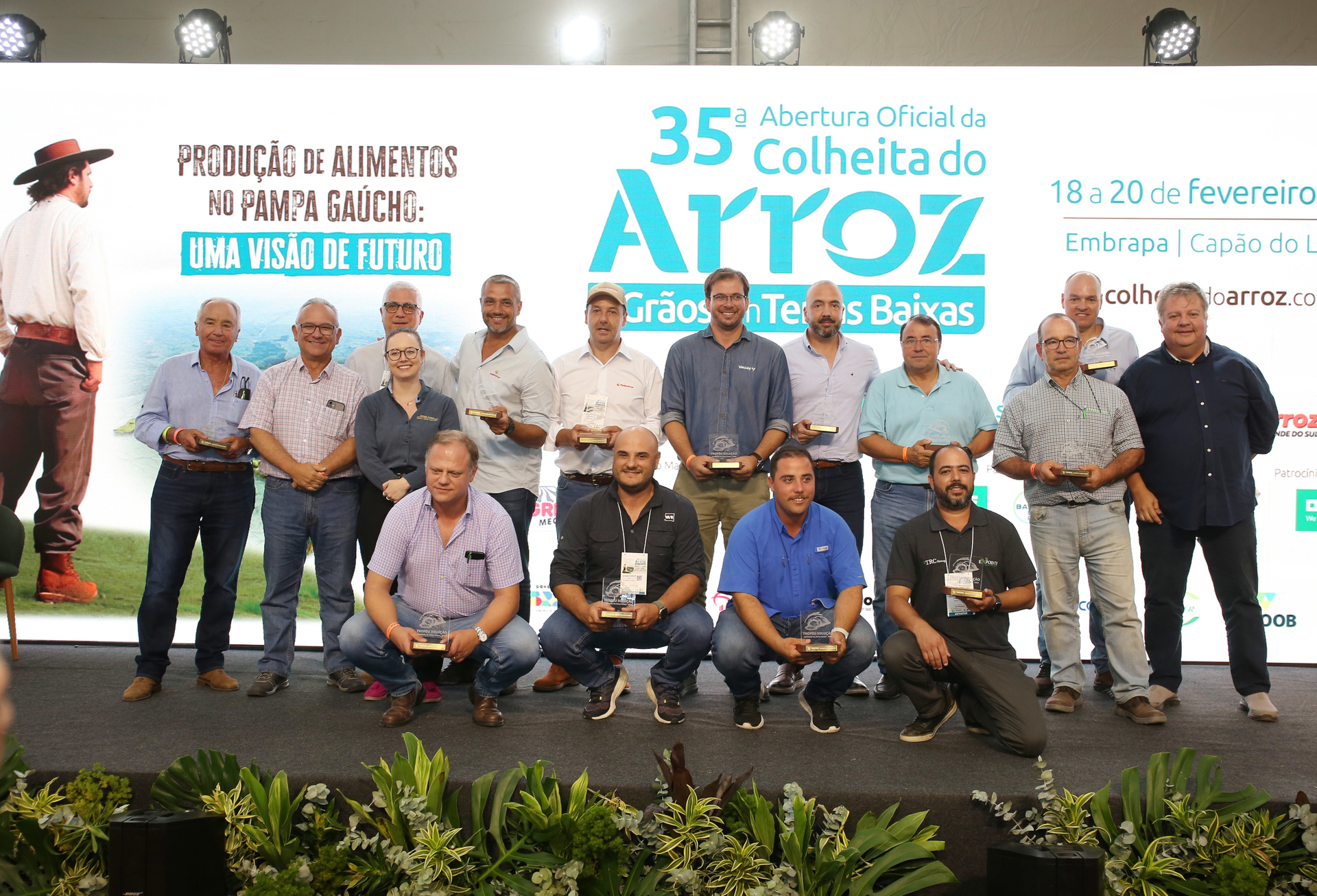 OAB Barro Preto - Arrozeiros lançam “A força voluntária que enfrentou as enchentes no Sul”