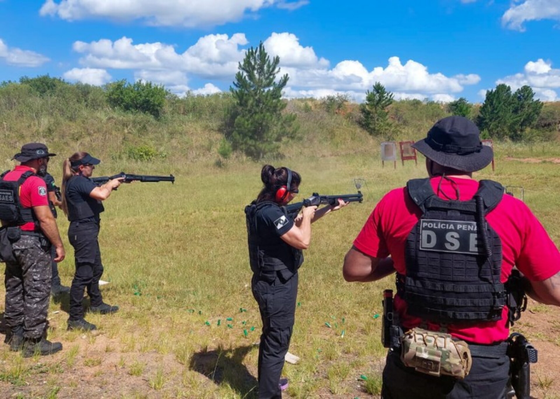 OAB Barro Preto - Policiais Penais fazem capacitação com espingarda calibre 12