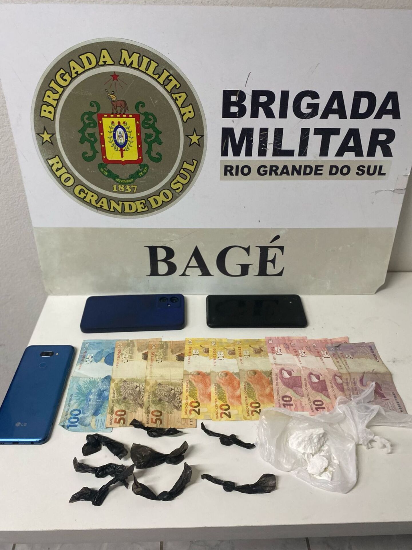 OAB Barro Preto - Mulher é presa com droga escondida nas partes íntimas