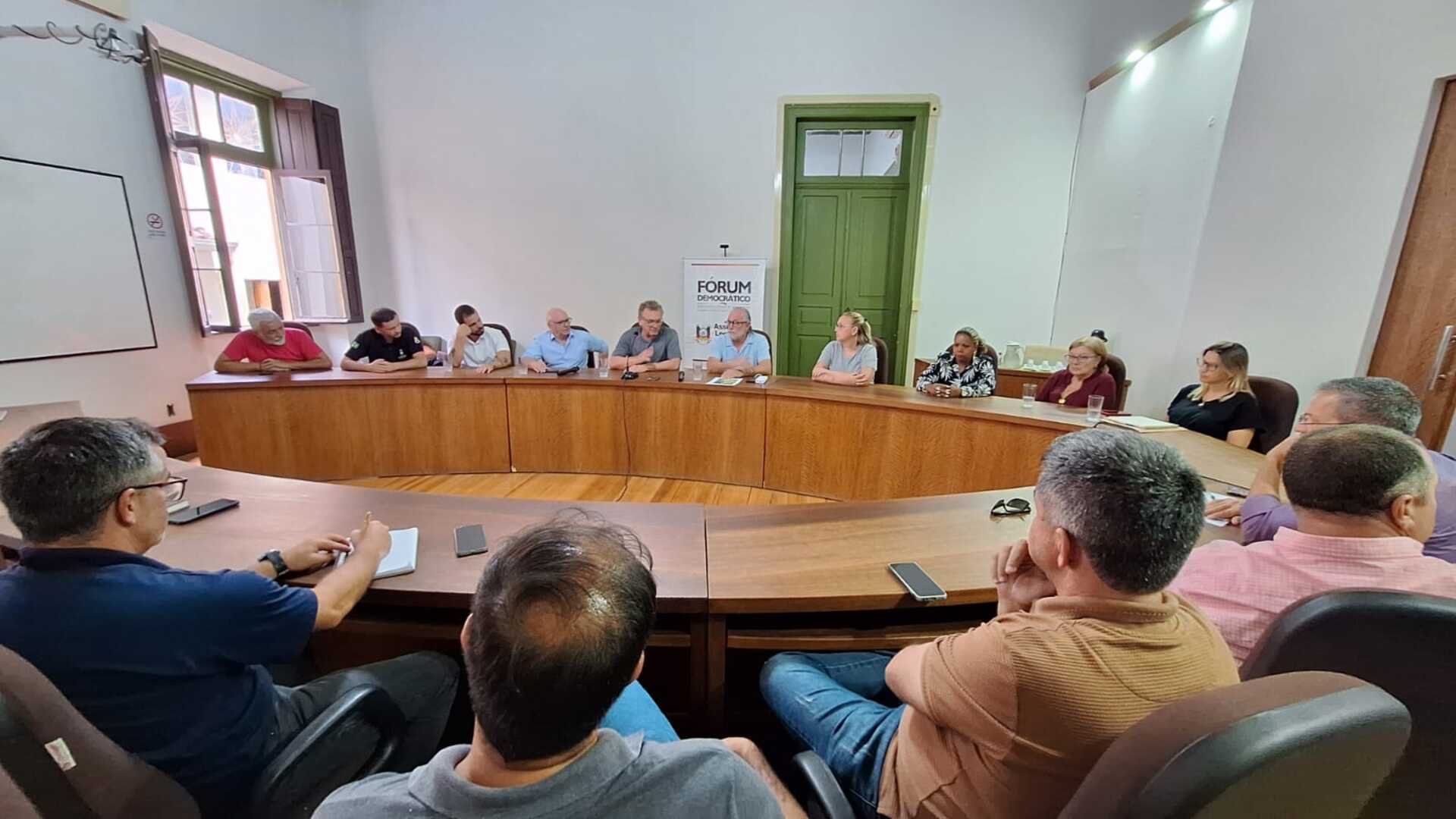 OAB Barro Preto - Bagé sedia reunião do Fórum Democrático de Desenvolvimento Regional
