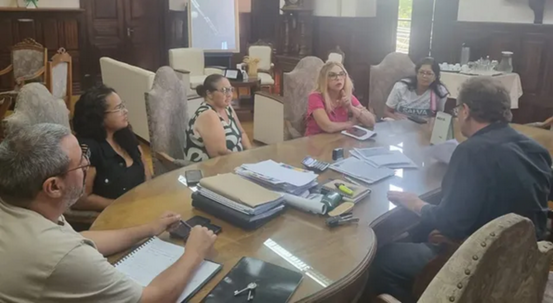 OAB Barro Preto - Regina Goulart debate sobre mudanças no IPE Saúde com prefeito e procuradora-geral
