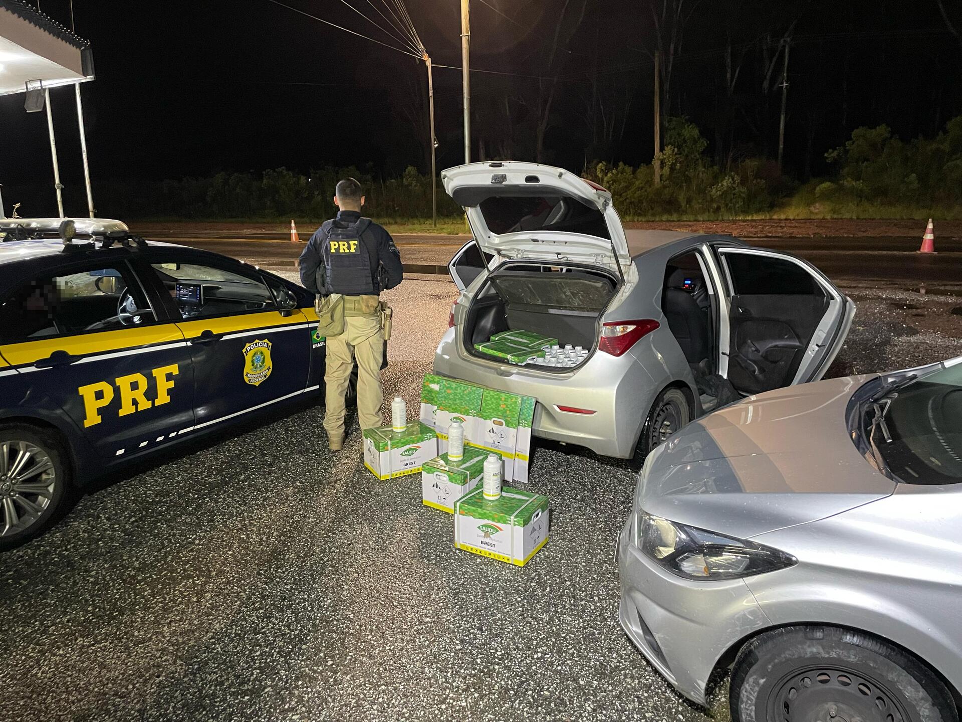 OAB Barro Preto - Trio é preso em Bagé transportando agrotóxicos