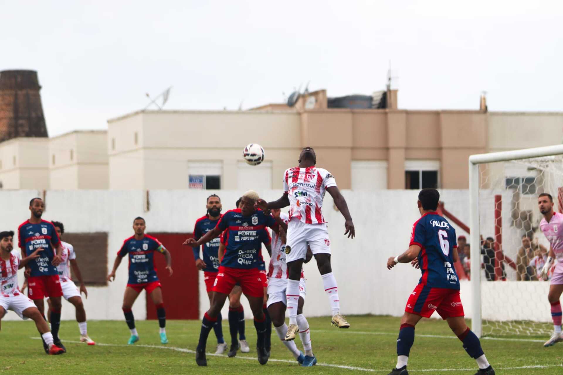 Guarany levou dois gols em seis minutos e deixou escapar vitória em casa
