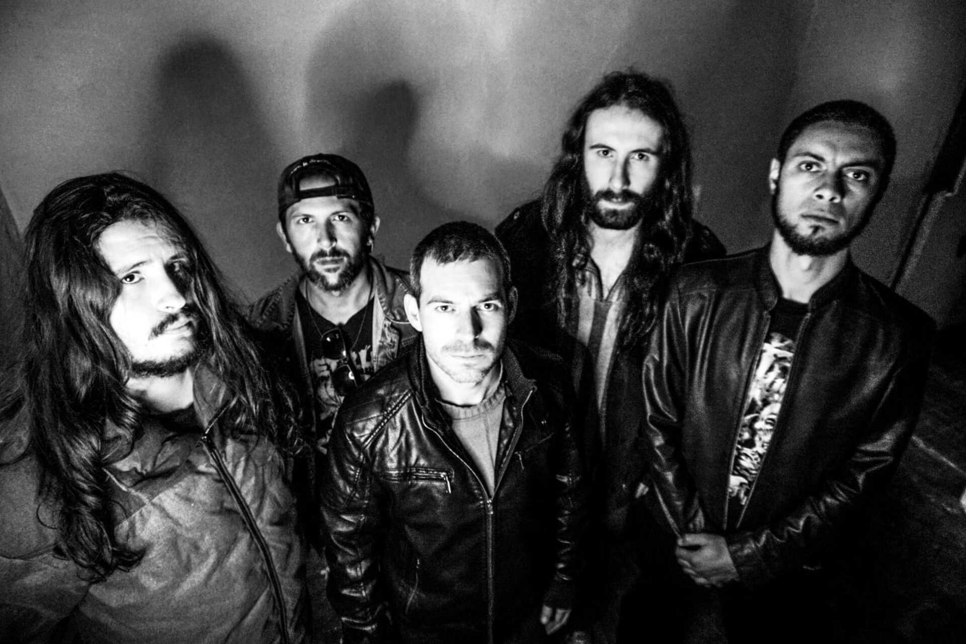 Apesar de dificuldades a banda agradece o apoio por parte dos fãs de metal