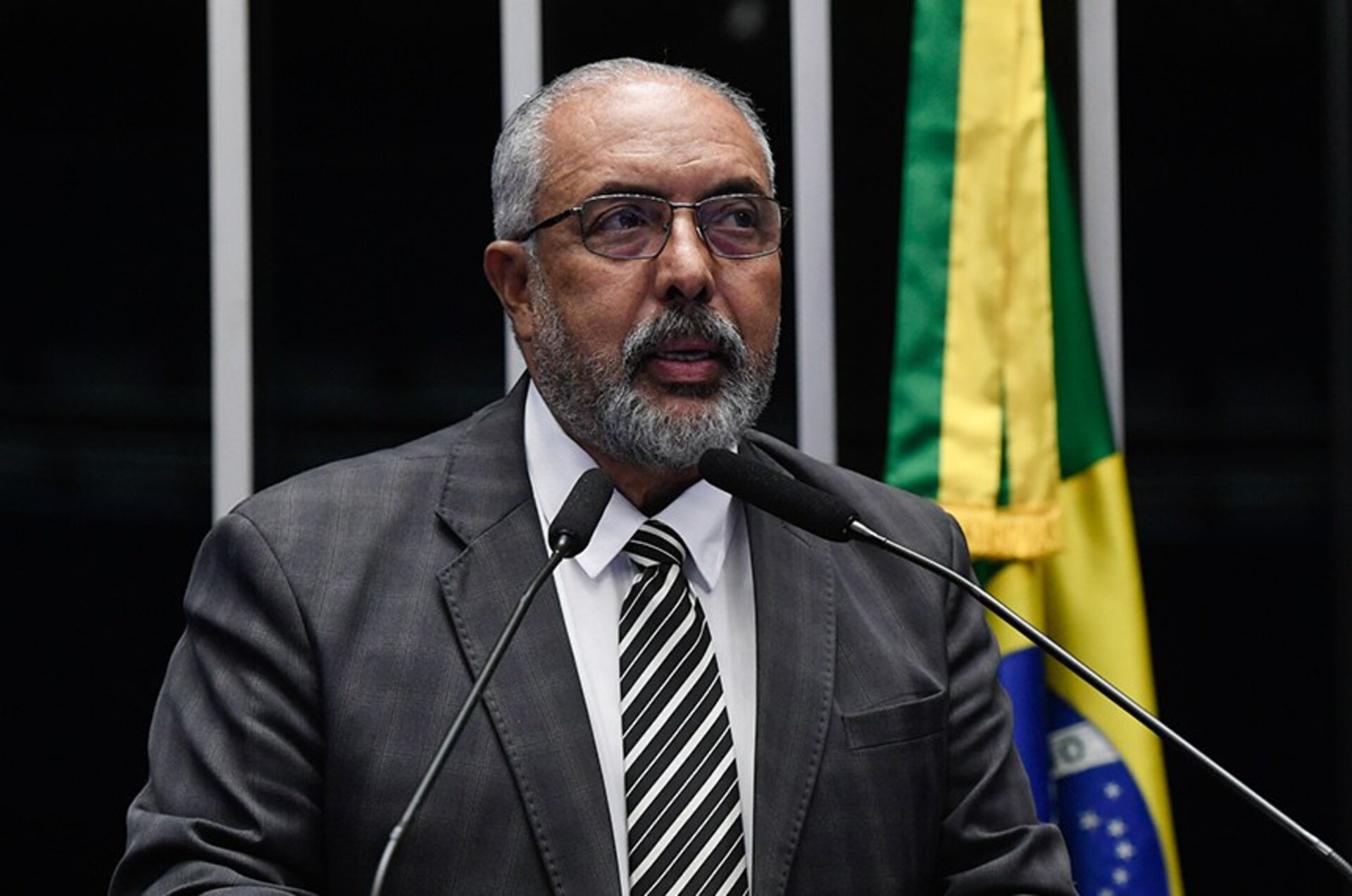 OAB Barro Preto - Paim defende redução da jornada de trabalho sem corte salarial
