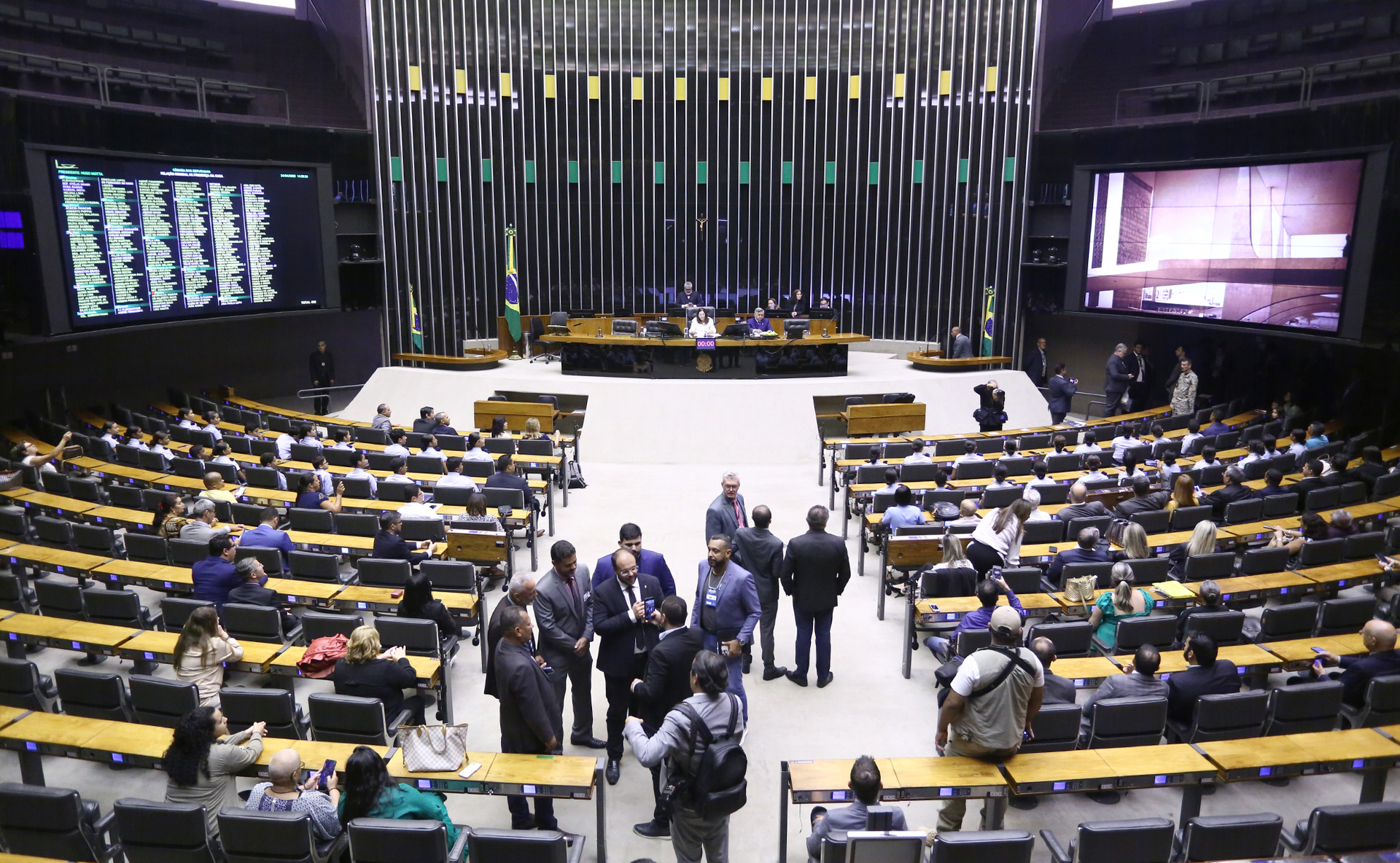 OAB Barro Preto - Votação da PL da Anistia é adiada