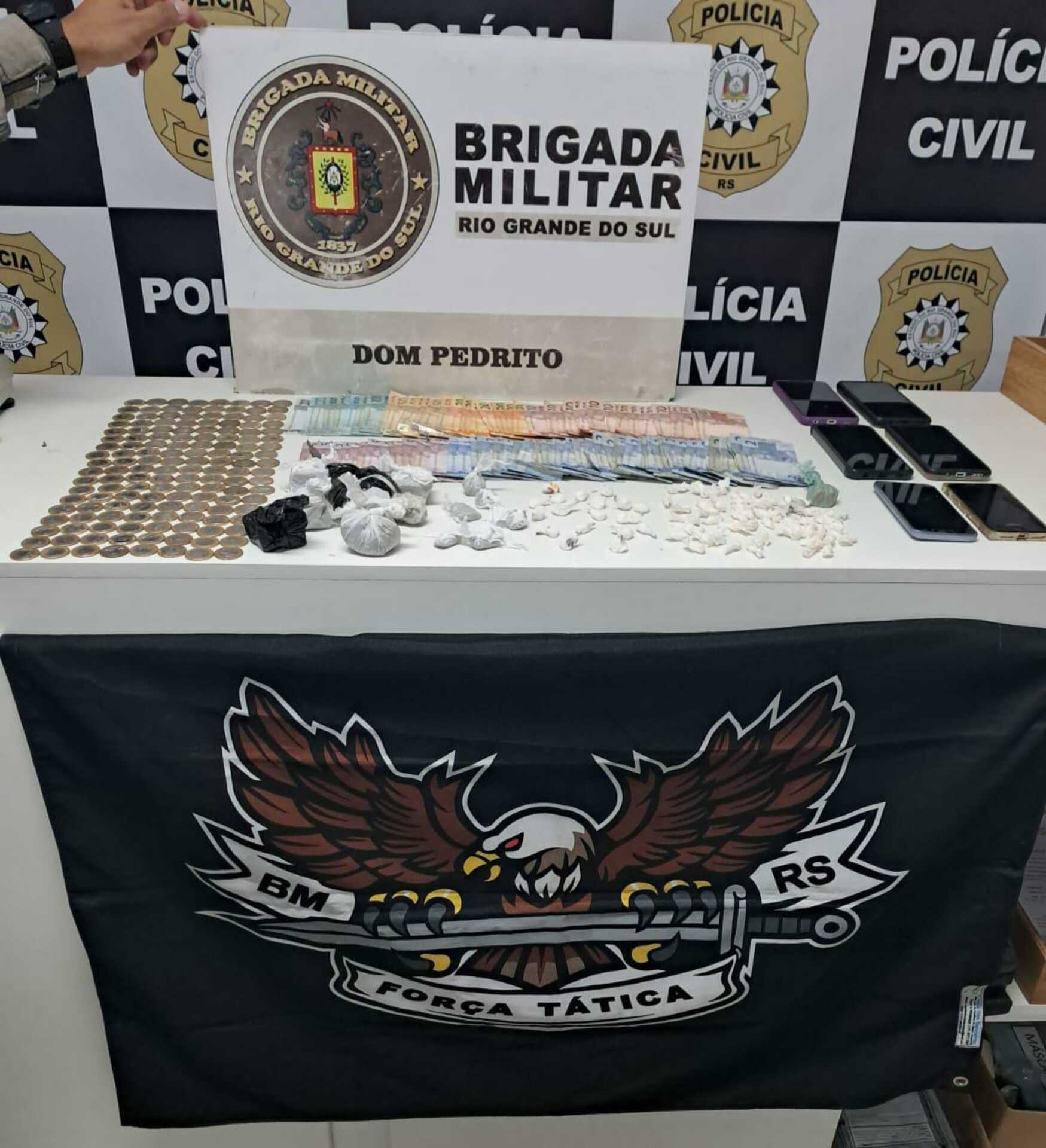 OAB Barro Preto - Trio de traficantes é preso em Dom Pedrito