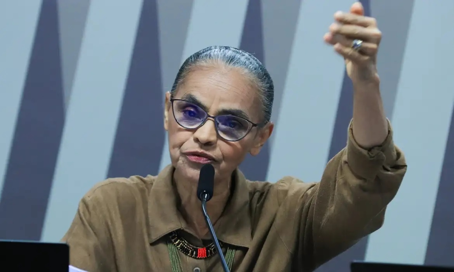 OAB Barro Preto - Universidades federais repudiam ataques misóginos contra Marina Silva