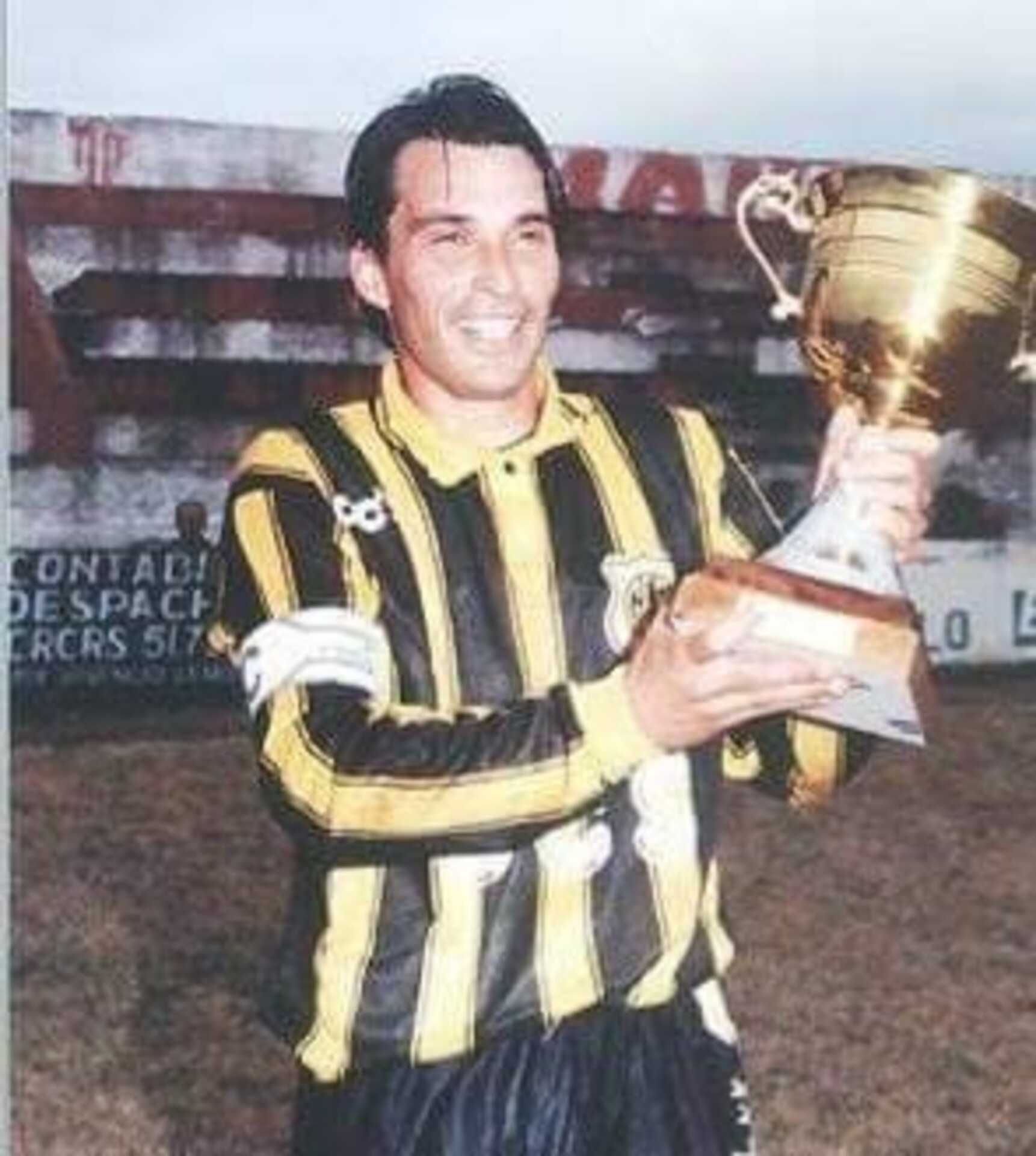 Jair Hoesel marcou 59 gols com a camisa do Bagé