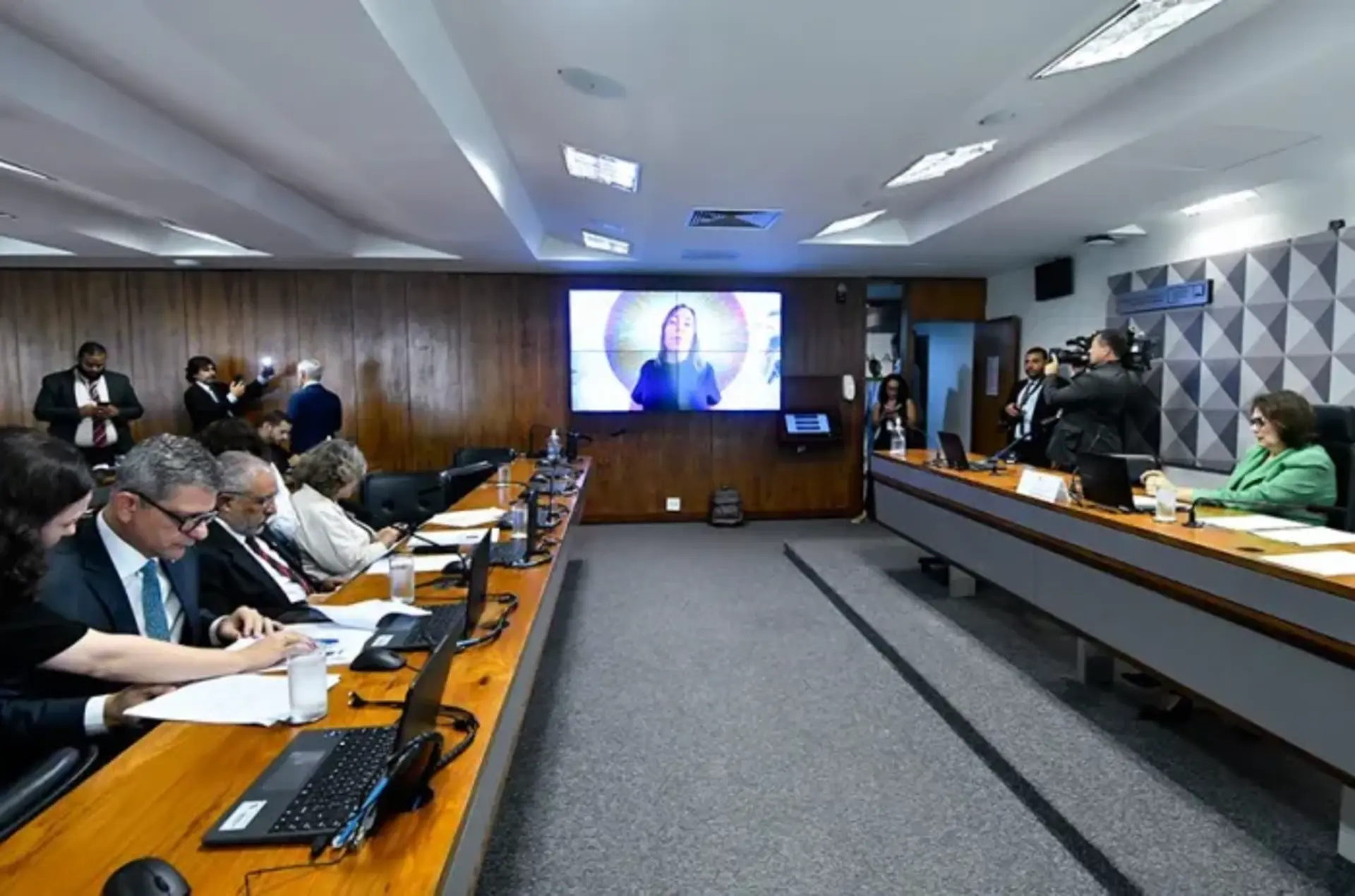 OAB Barro Preto - Pacto Nacional de Prevenção ao Feminicídio é aprovado no Senado