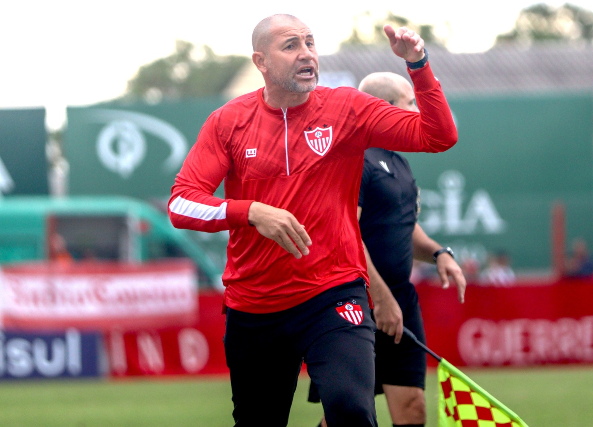 Clube agradeceu o profissional
