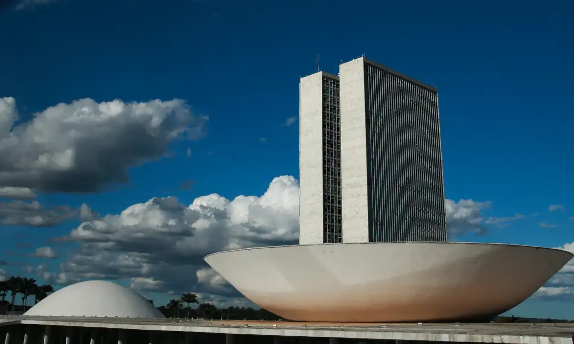 OAB Barro Preto - PDT deixa base do governo na Câmara dos Deputados