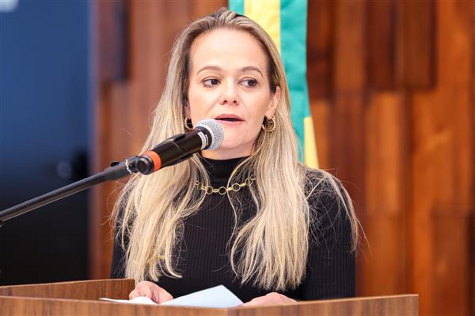 OAB Barro Preto - Patrícia Coradini é homenageada na Assembleia Legislativa