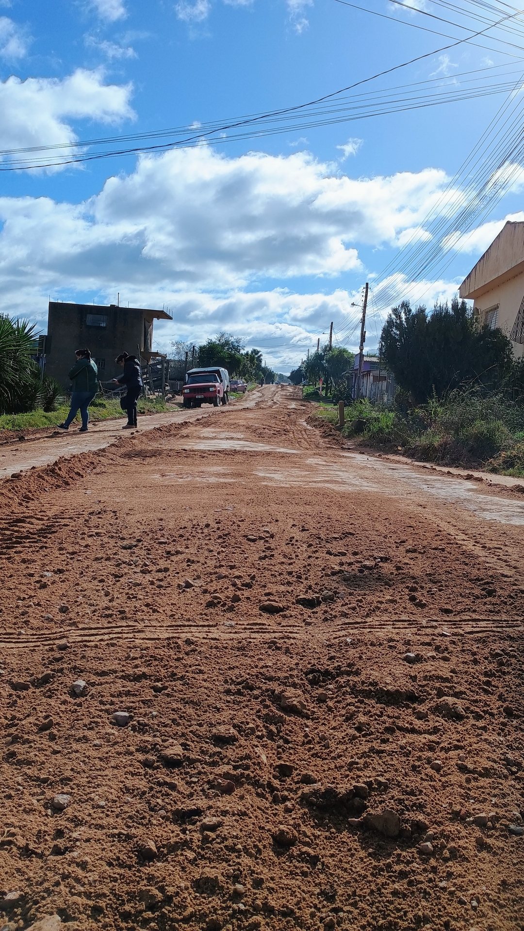 Trabalhos começaram na segunda-feira