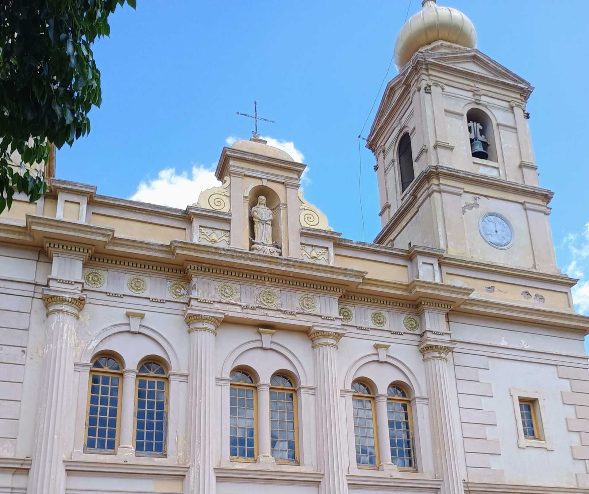 Mais de 40% da população afirma que é católica